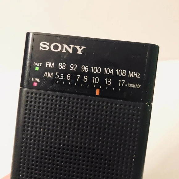 Sony ICF P26 Portable AM  FM Radio Damaged Antenna - Picture 14 of 16